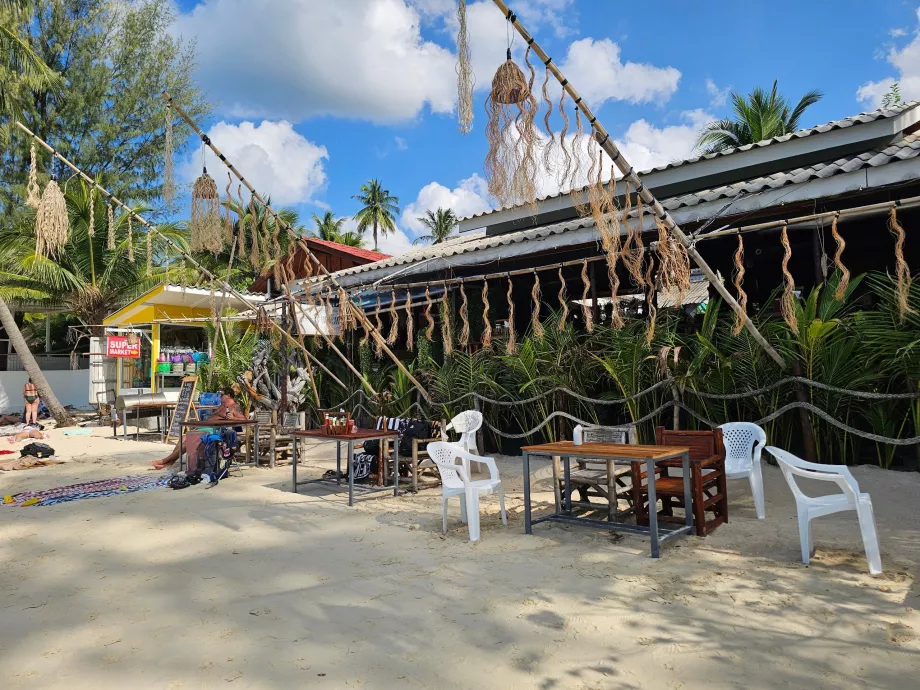 Salad Beach, εστιατόριο