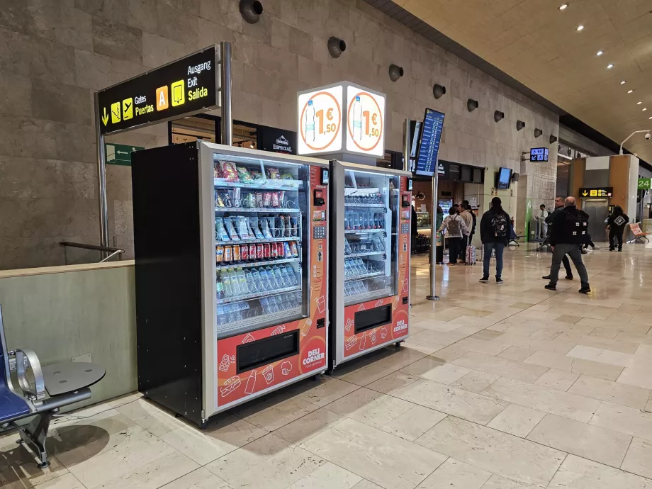 Αυτόματοι πωλητές με νερό για 1,50 €