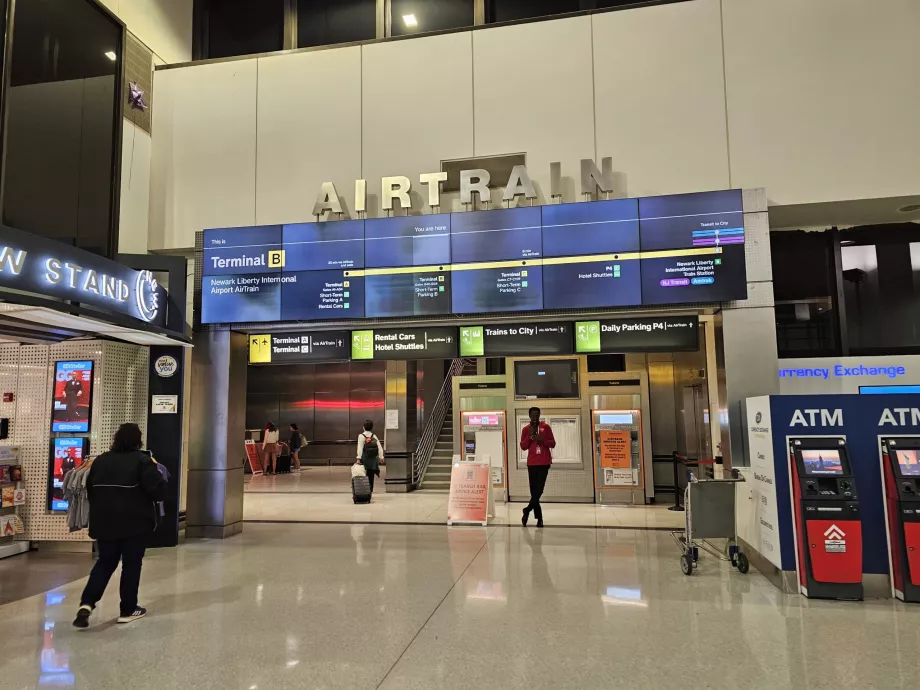 Είσοδος στο σταθμό Airtrain