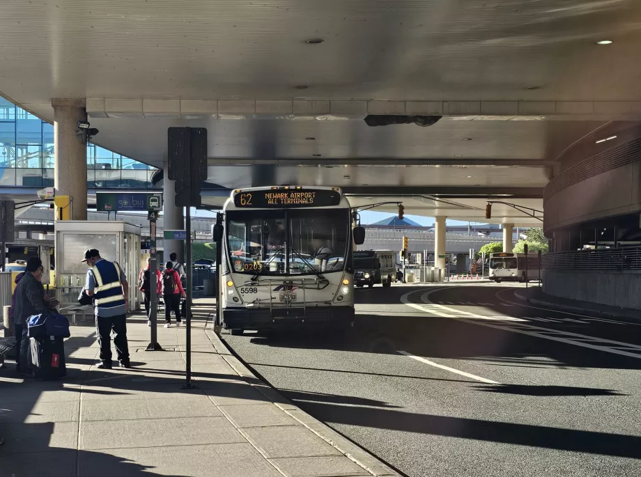 Λεωφορείο 62 κατεύθυνση Newark