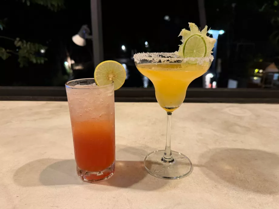 Κοκτέιλ κατά τη διάρκεια του δείπνου