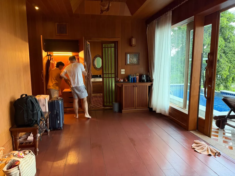 Εισαγωγή στη βίλα μας