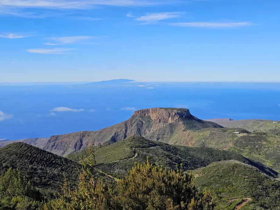 Θέα του βραχώδους σχηματισμού Fortaleza από το Alto de Garjonay