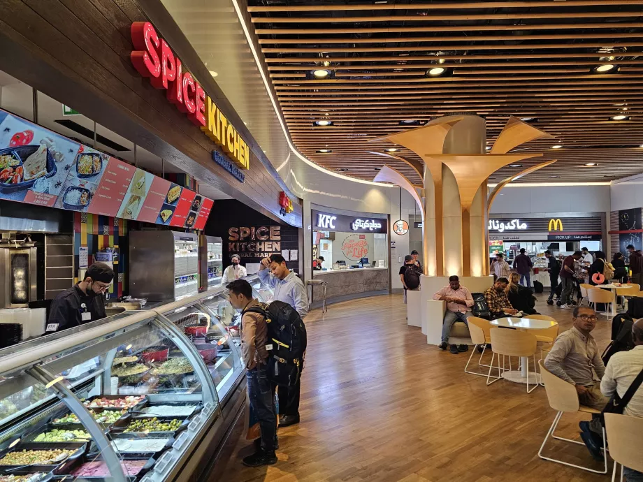 Food court, fast-food, ζώνη διέλευσης