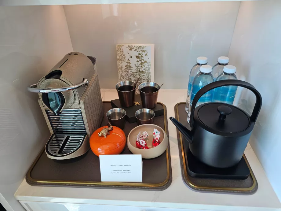 Καφετιέρα και βραστήρας