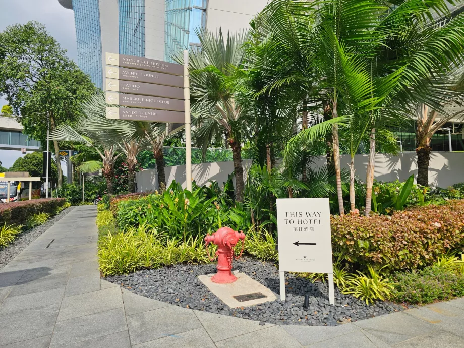 Οδηγίες προς τη ρεσεψιόν του ξενοδοχείου