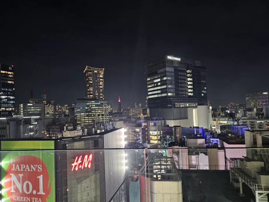 Εξωτερική βεράντα του εστιατορίου Gallery 11