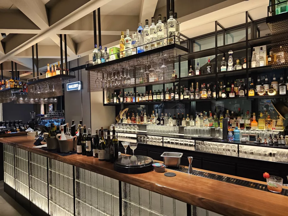 Μπαρ στο εστιατόριο Gallery 11