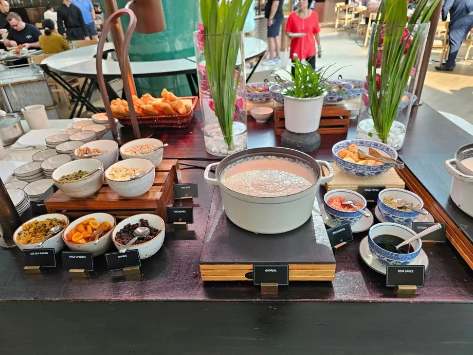 Πρωινό στο εστιατόριο Rise