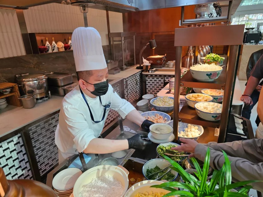 Πρωινό στο εστιατόριο Rise