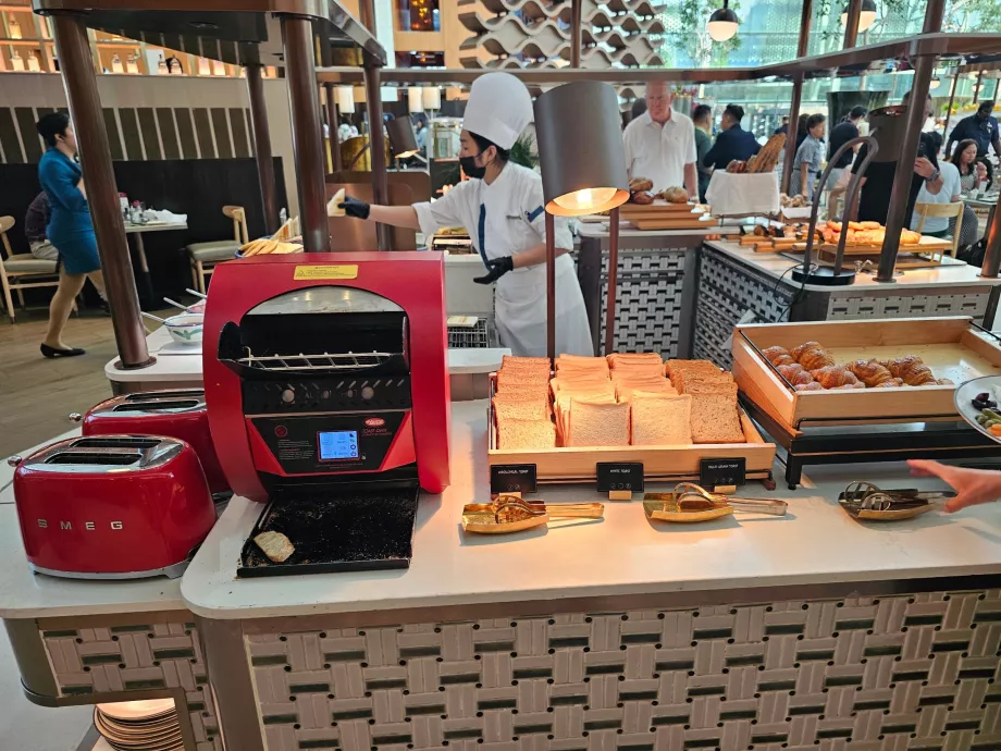 Πρωινό στο εστιατόριο Rise