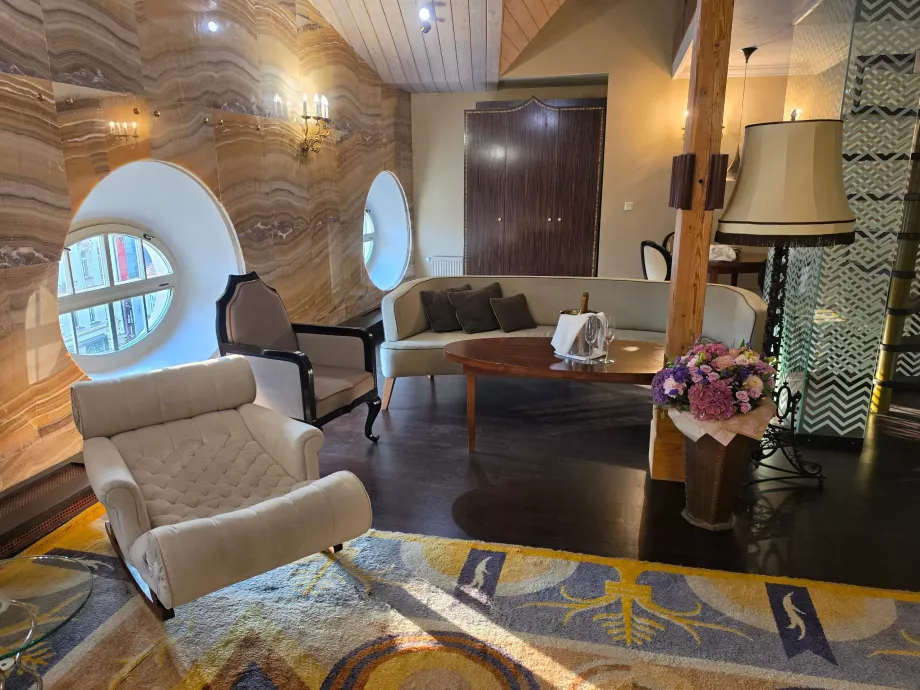 Σαλόνι στη σουίτα Onyx Tower