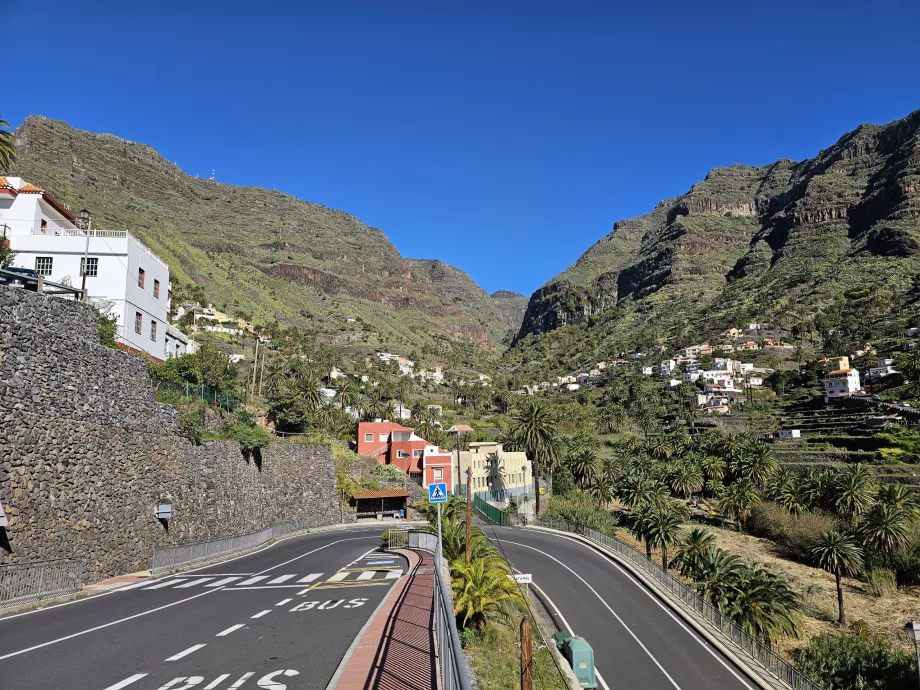 Σερπεντίνες στην Valle Gran Rey