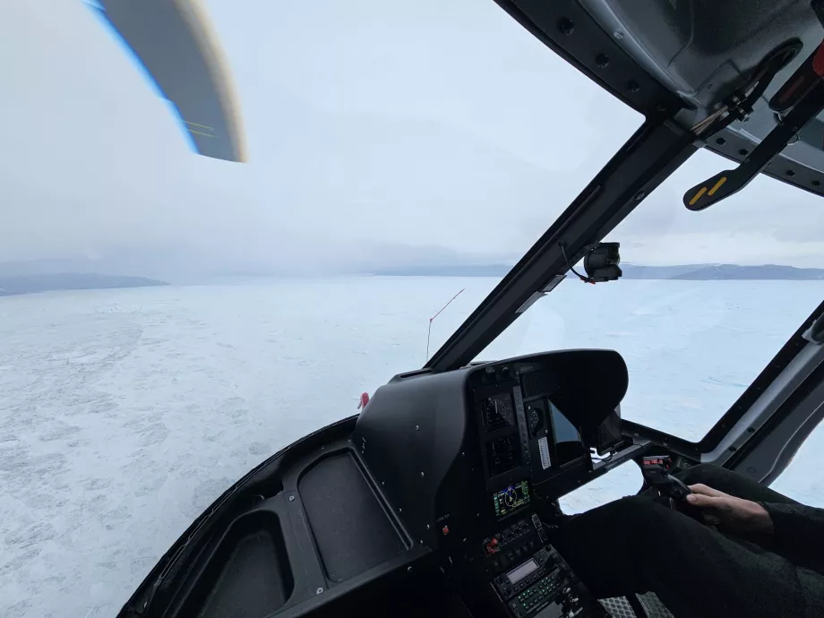 Κόκπιτ ελικοπτέρου, Kangia Helicopter Tour