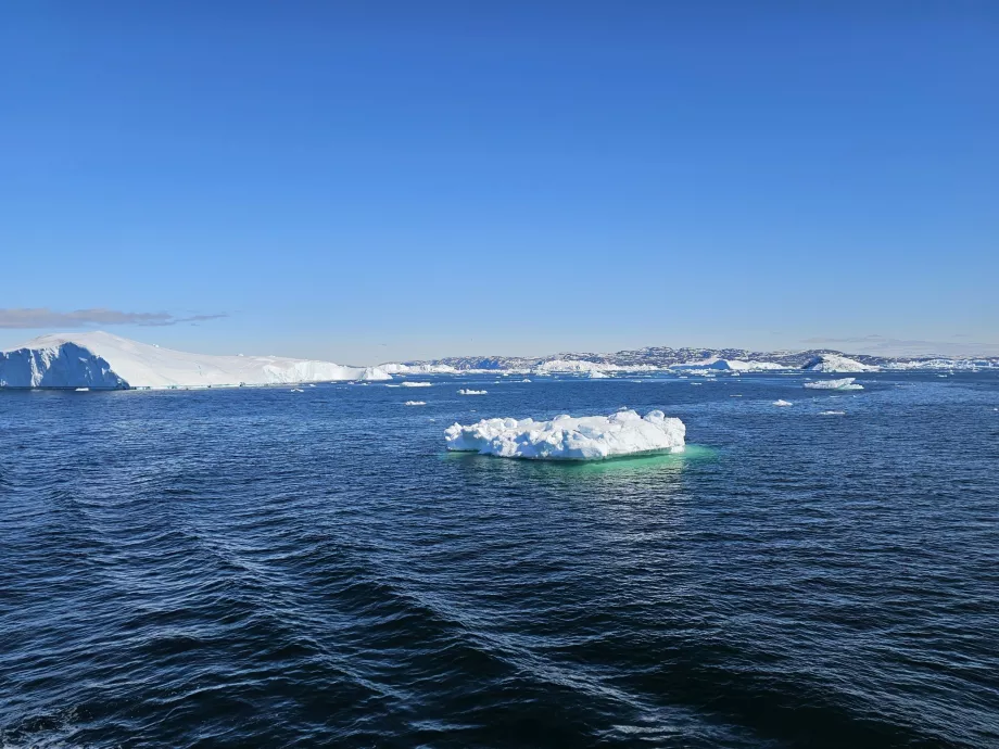 Θέα από το κατάστρωμα γύρω από το Ilulissat