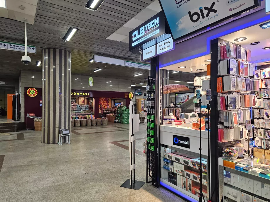 Καταστήματα σε σταθμούς του μετρό