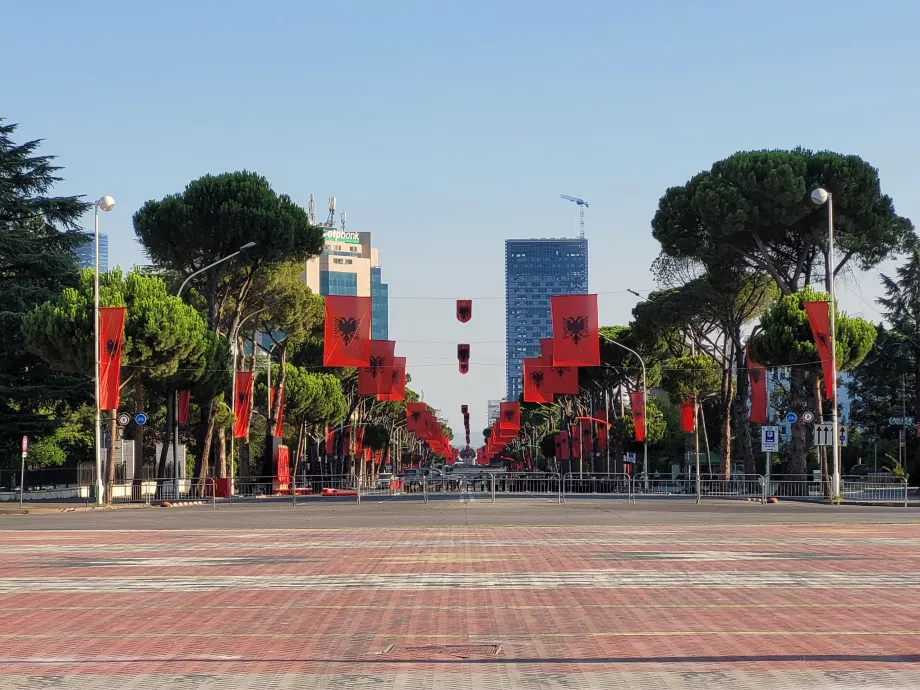 Λεωφόρος Dëshmorët e Kombit Boulevard