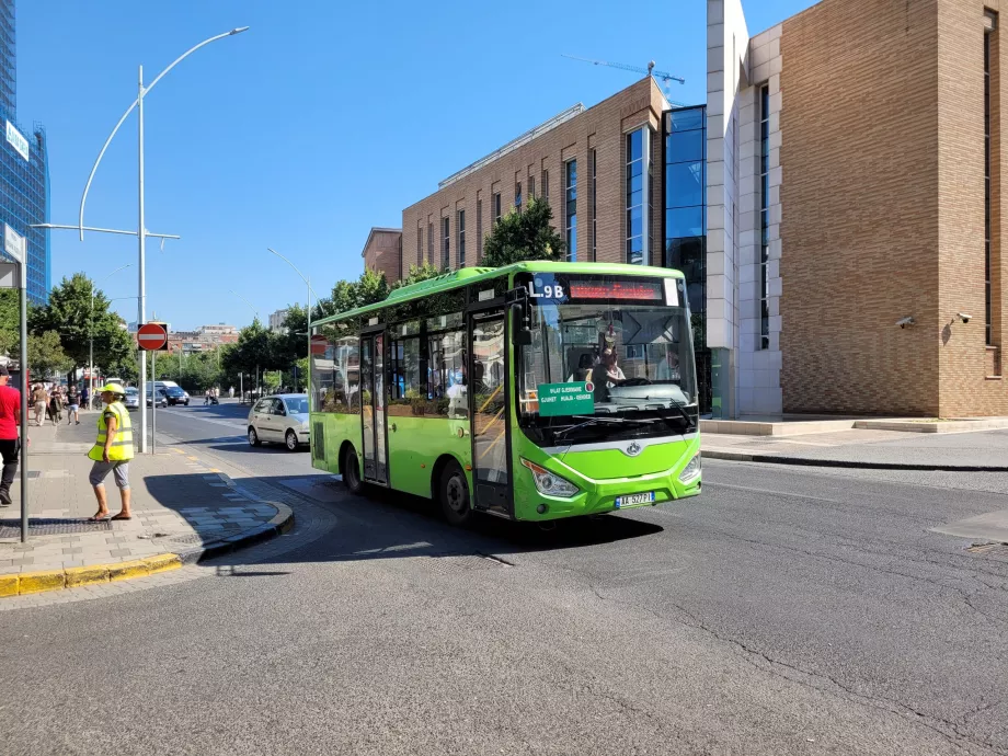 Λεωφορείο Τίρανα