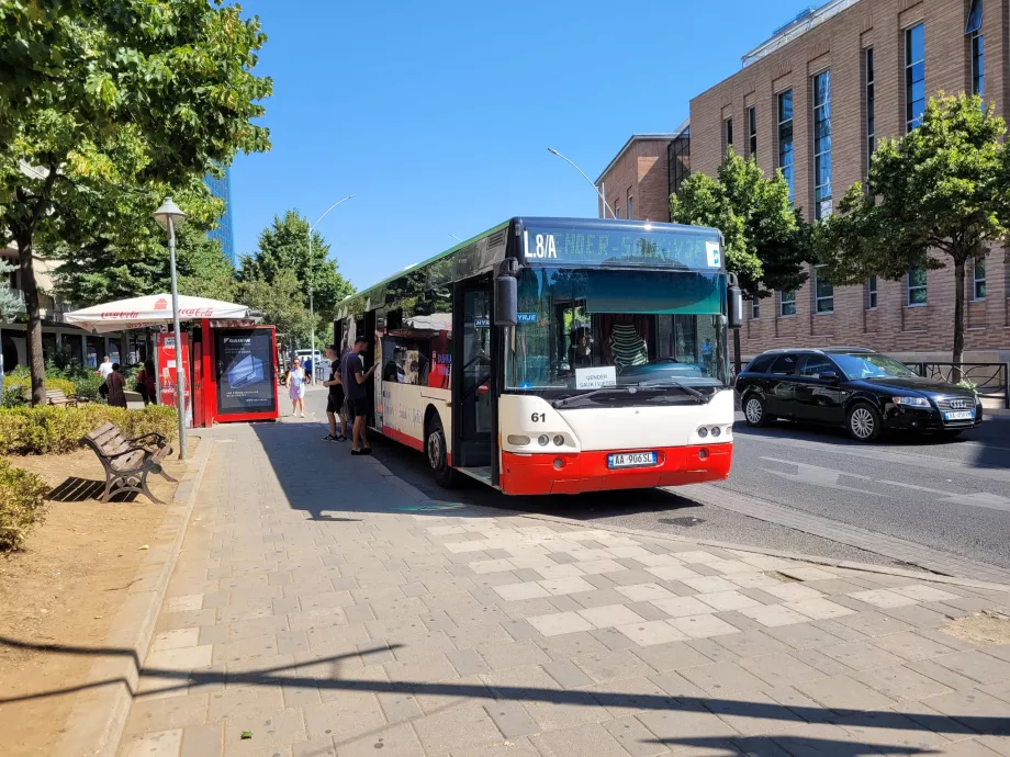 Λεωφορείο Τίρανα