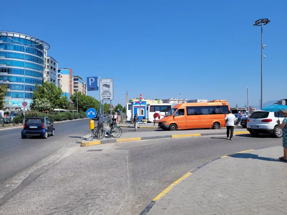 Κύριος σταθμός εγχώριων λεωφορείων Jug-Veri
