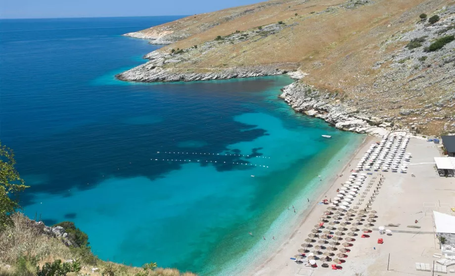 Αλβανικές παραλίες