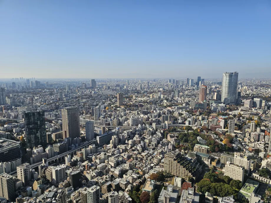 Θέα από τον τελευταίο όροφο