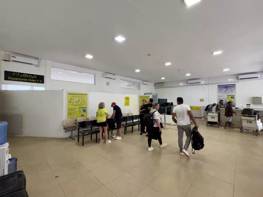 Αναχωρήσεις και check-in Kooddoo GKK