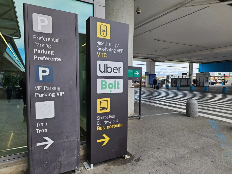 Οδηγίες για τα σημεία παραλαβής των Uber και Bolt