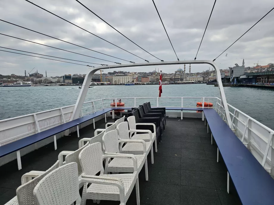 Πάνω κατάστρωμα του πλοίου στον πύργο Maiden Tower