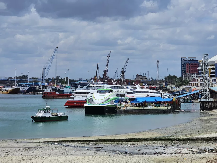 Λιμάνι του Dar es Salaam