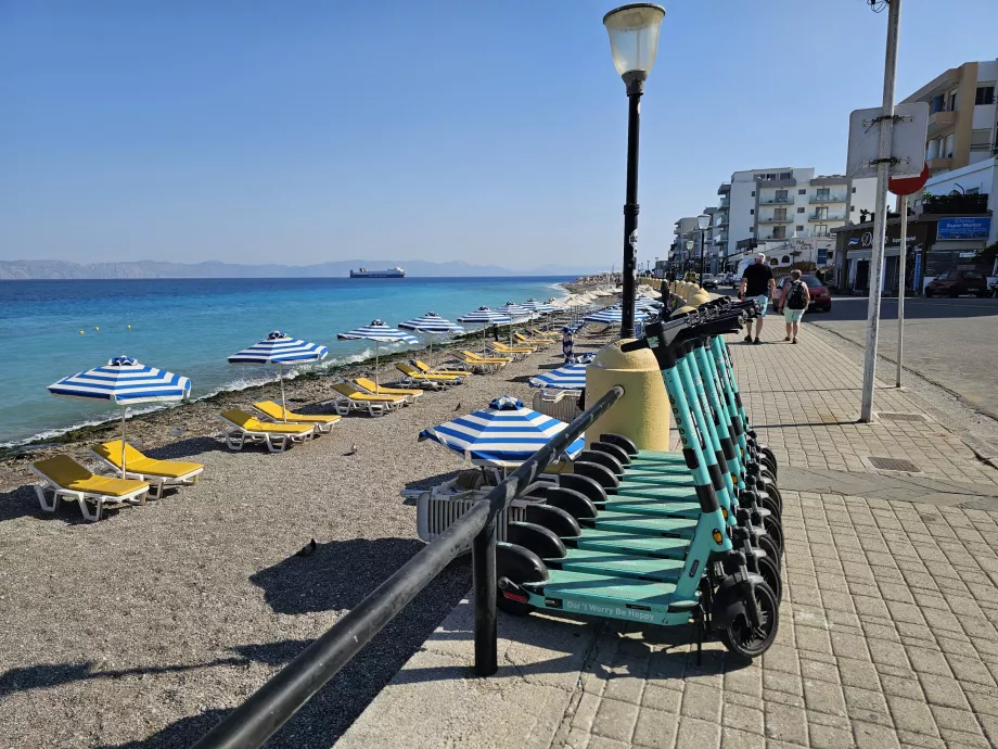 Κοινόχρηστα σκούτερ στη Ρόδο