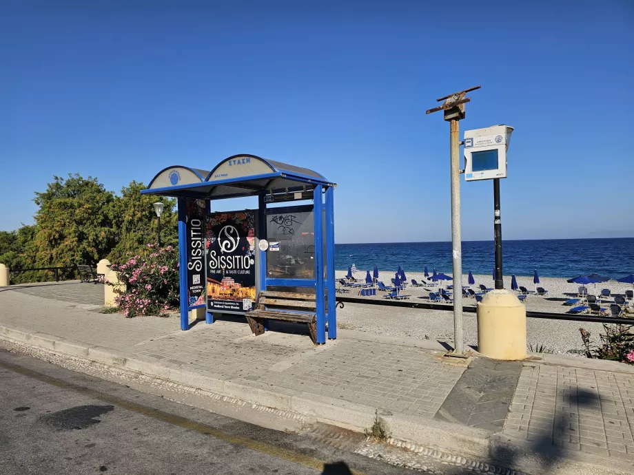 DES Roda στάση λεωφορείου