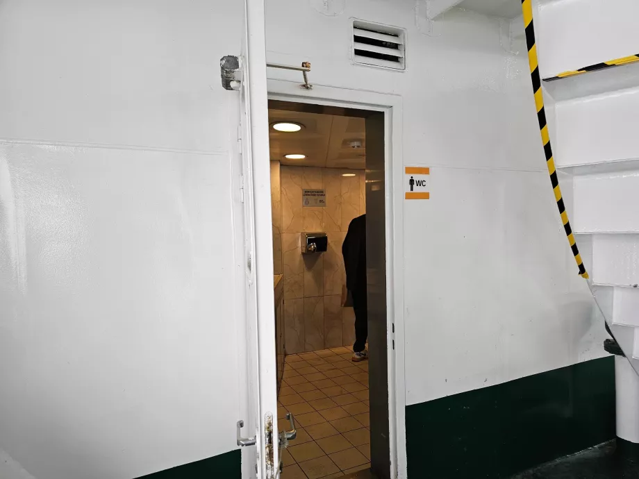Τουαλέτες στο πλοίο