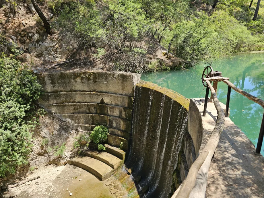 Φράγμα Seven Springs