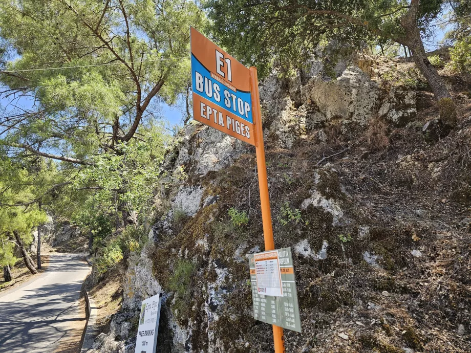 Στάση λεωφορείου, Seven Springs