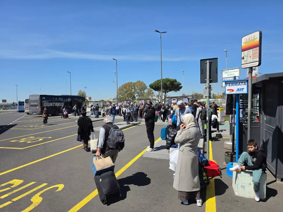 Σταθμοί υπεραστικών λεωφορείων