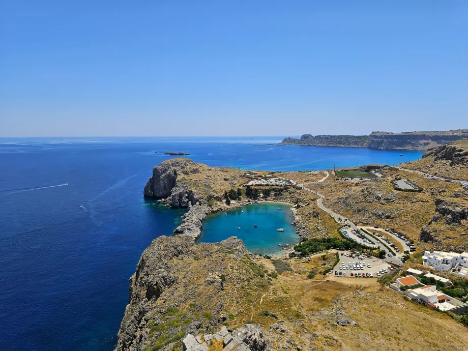 Θέα του κόλπου του Αγίου Παύλου από την Ακρόπολη της Λίνδου