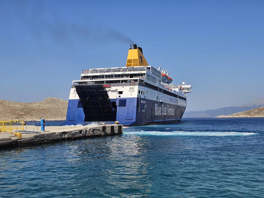 Πλοίο Blue Star Ferries