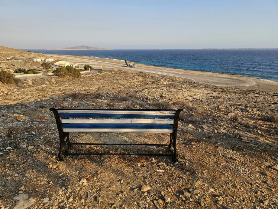 Θέα του αεροδρομίου Κάσος
