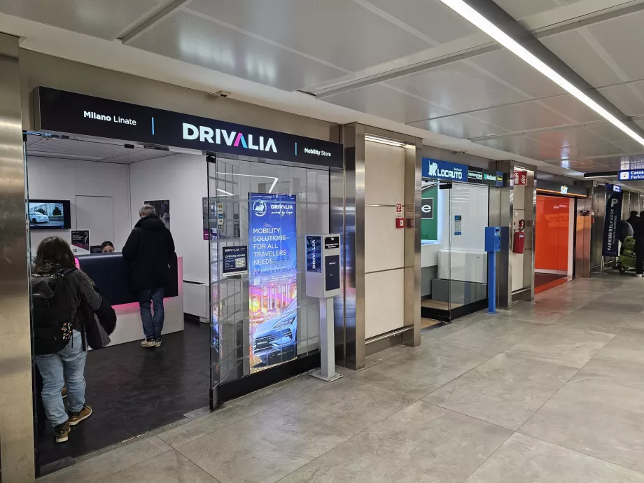 Ενοικίαση αυτοκινήτου, αίθουσα αφίξεων