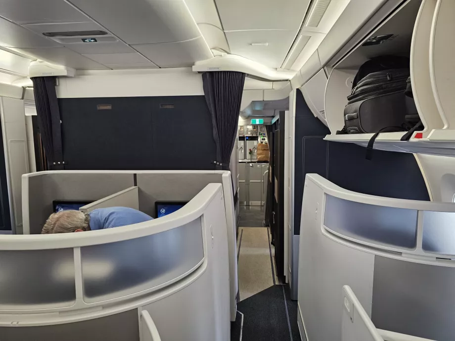 Καμπίνα - άποψη των Business Suites