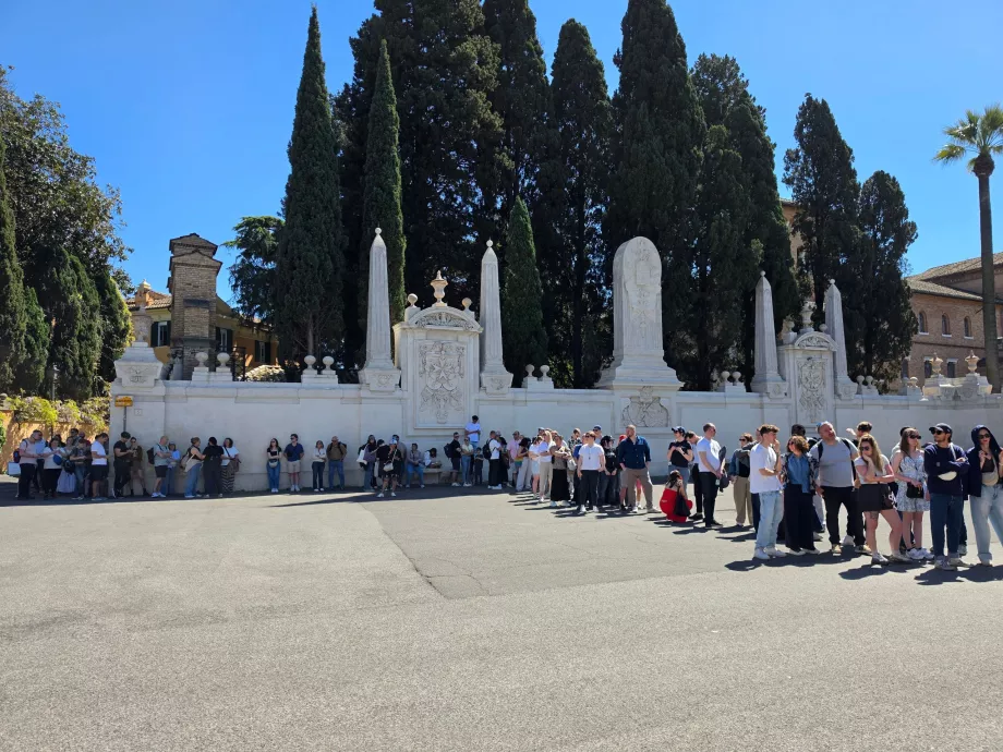 Aventine κλειδαρότρυπα ουρά