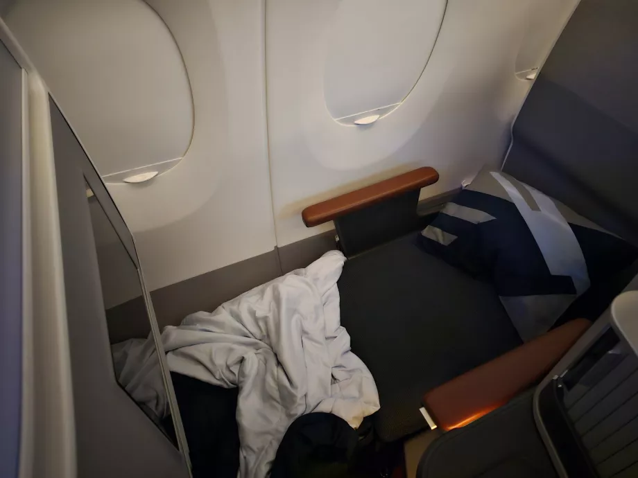 Καναπές που ξεδιπλώνεται σε κρεβάτι