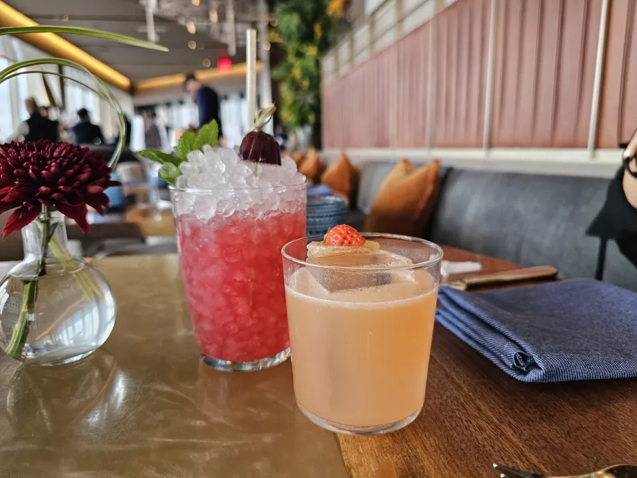 Κοκτέιλ στο Peak Restaurant