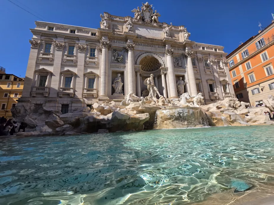 Fontana di Trevi, θέα από την επί πληρωμή γκαλερί