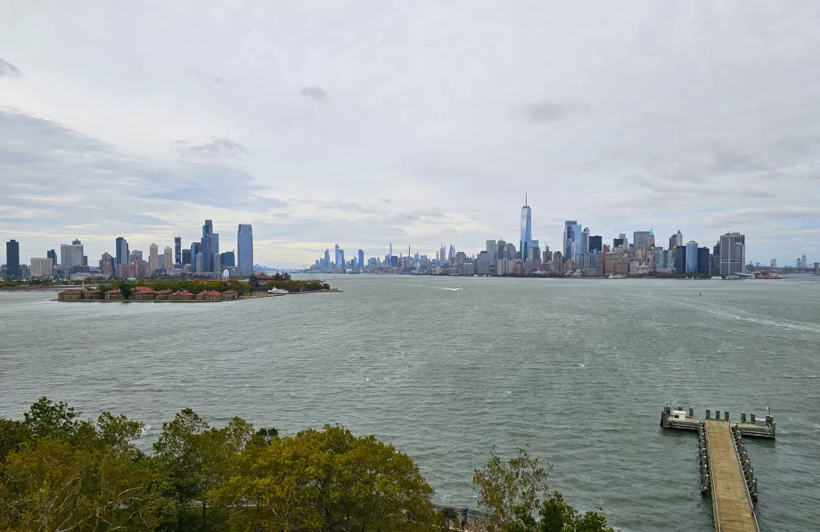 Άποψη από το βάθρο του Αγάλματος της Ελευθερίας