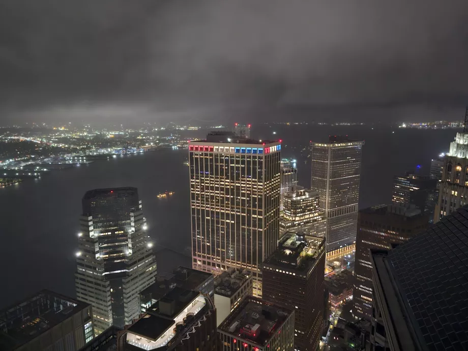 Η θέα από το Overstory Bar