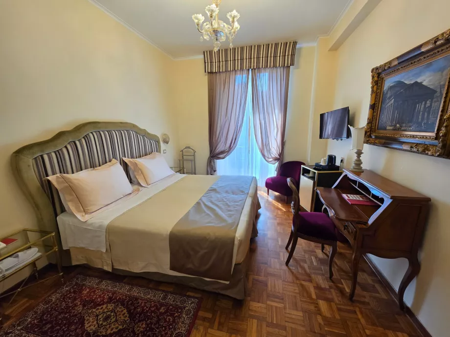 Το δωμάτιό μου με θέα στο Forum Hotel