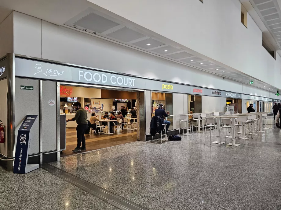 Αφίξεις, food-court