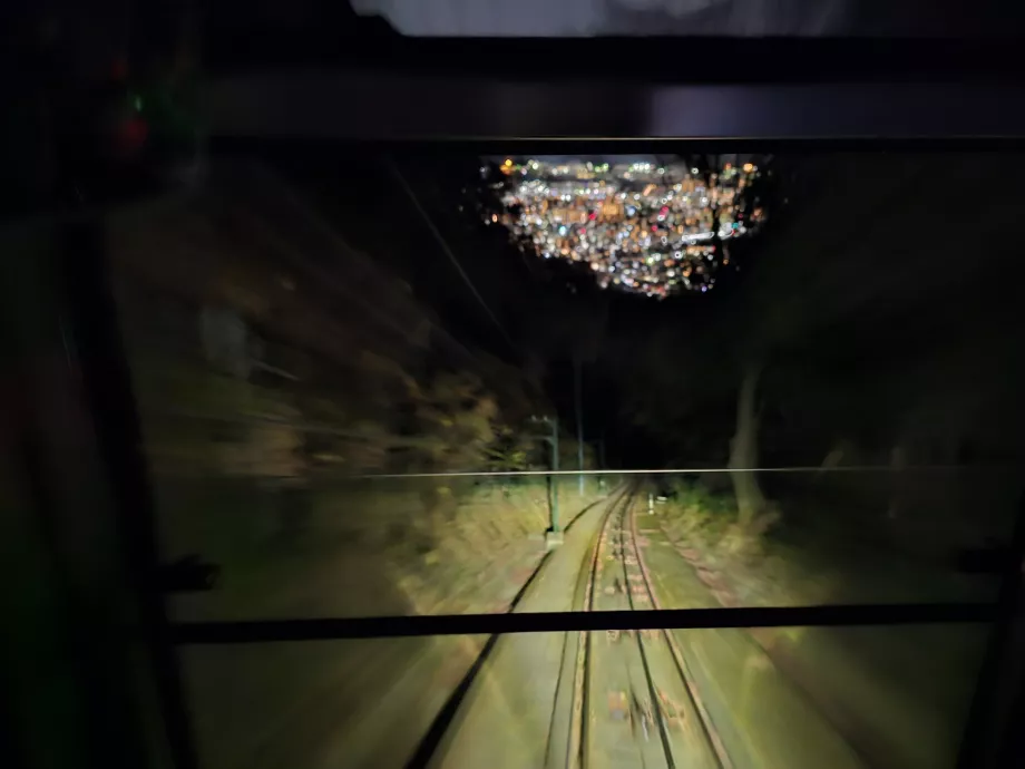 Νυχτερινή βόλτα με το τελεφερίκ των Μάγια